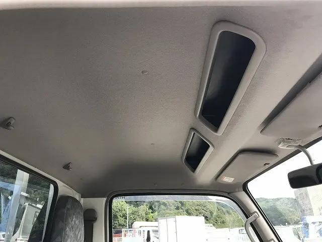 日野デュトロ平ボディ小型（2t・3t）[写真20]