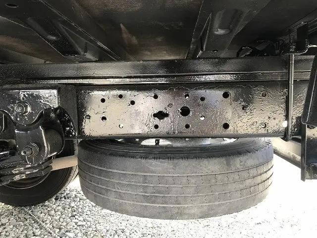 日野デュトロ平ボディ小型（2t・3t）[写真30]