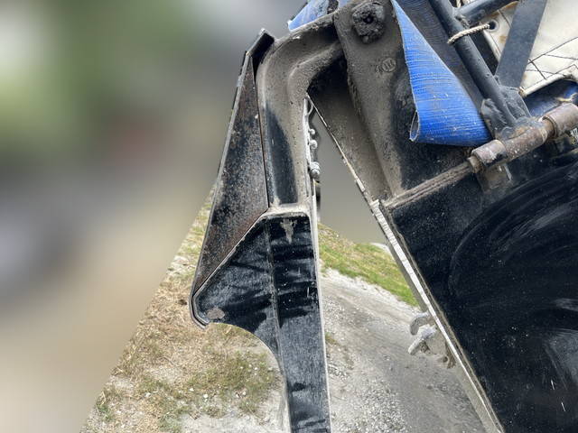 いすゞギガダンプ大型（10t）[写真11]