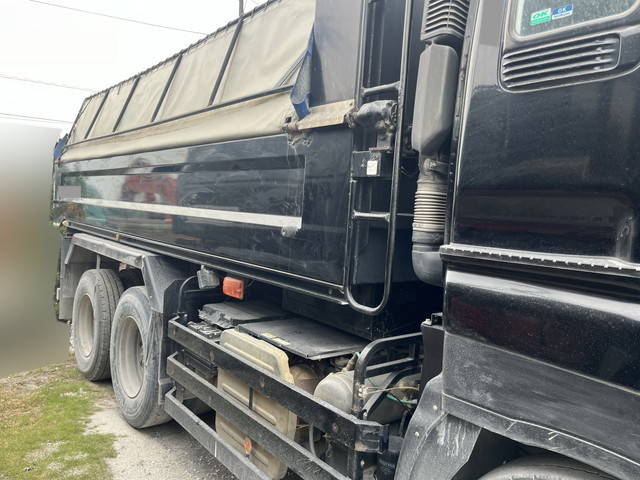 いすゞギガダンプ大型（10t）[写真21]