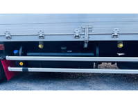 いすゞギガアルミウイング大型（10t）[写真15]