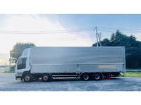 いすゞギガアルミウイング大型（10t）[写真04]