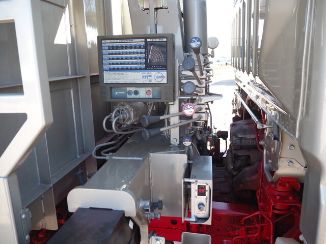 三菱ふそうキャンター平ボディ小型（2t・3t）[写真10]