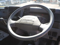 三菱ふそうキャンタークレーン6段小型（2t・3t）[写真38]