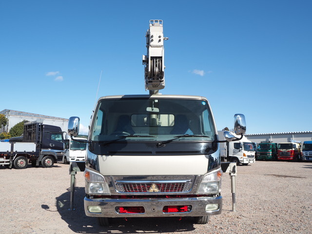 三菱ふそうキャンタークレーン6段小型（2t・3t）[写真08]