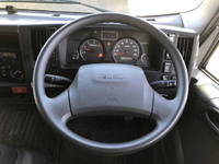 いすゞエルフアルミバン小型（2t・3t）[写真30]