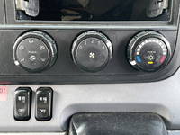 三菱ふそうキャンターアルミブロック小型（2t・3t）[写真35]