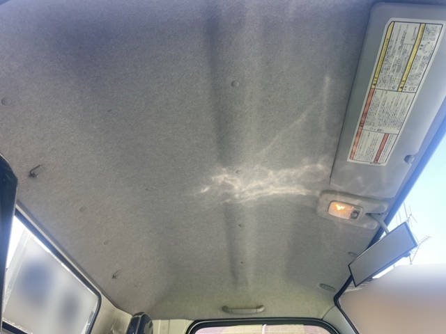 三菱ふそうキャンター平ボディ小型（2t・3t）[写真31]