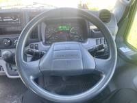 三菱ふそうキャンター平ボディ小型（2t・3t）[写真32]