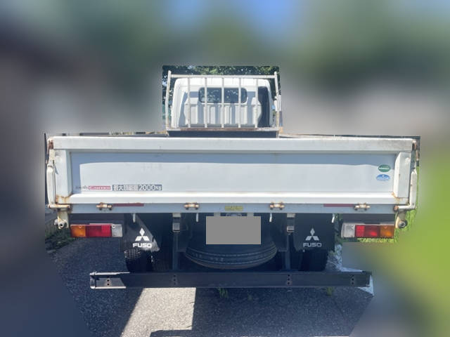 三菱ふそうキャンター平ボディ小型（2t・3t）[写真05]