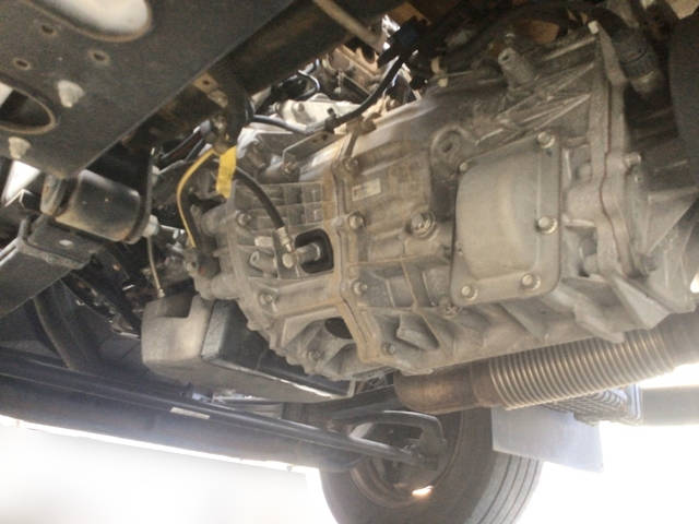 三菱ふそうキャンター平ボディ小型（2t・3t）[写真13]