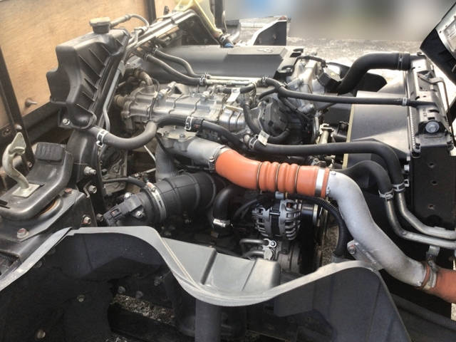 三菱ふそうキャンター平ボディ小型（2t・3t）[写真15]