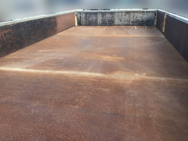 三菱ふそうキャンター平ボディ小型（2t・3t）[写真09]