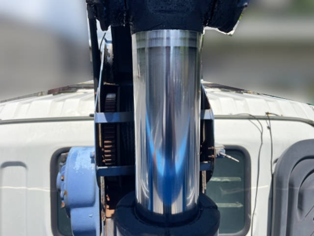 いすゞギガセルフクレーン4段大型（10t）[写真12]