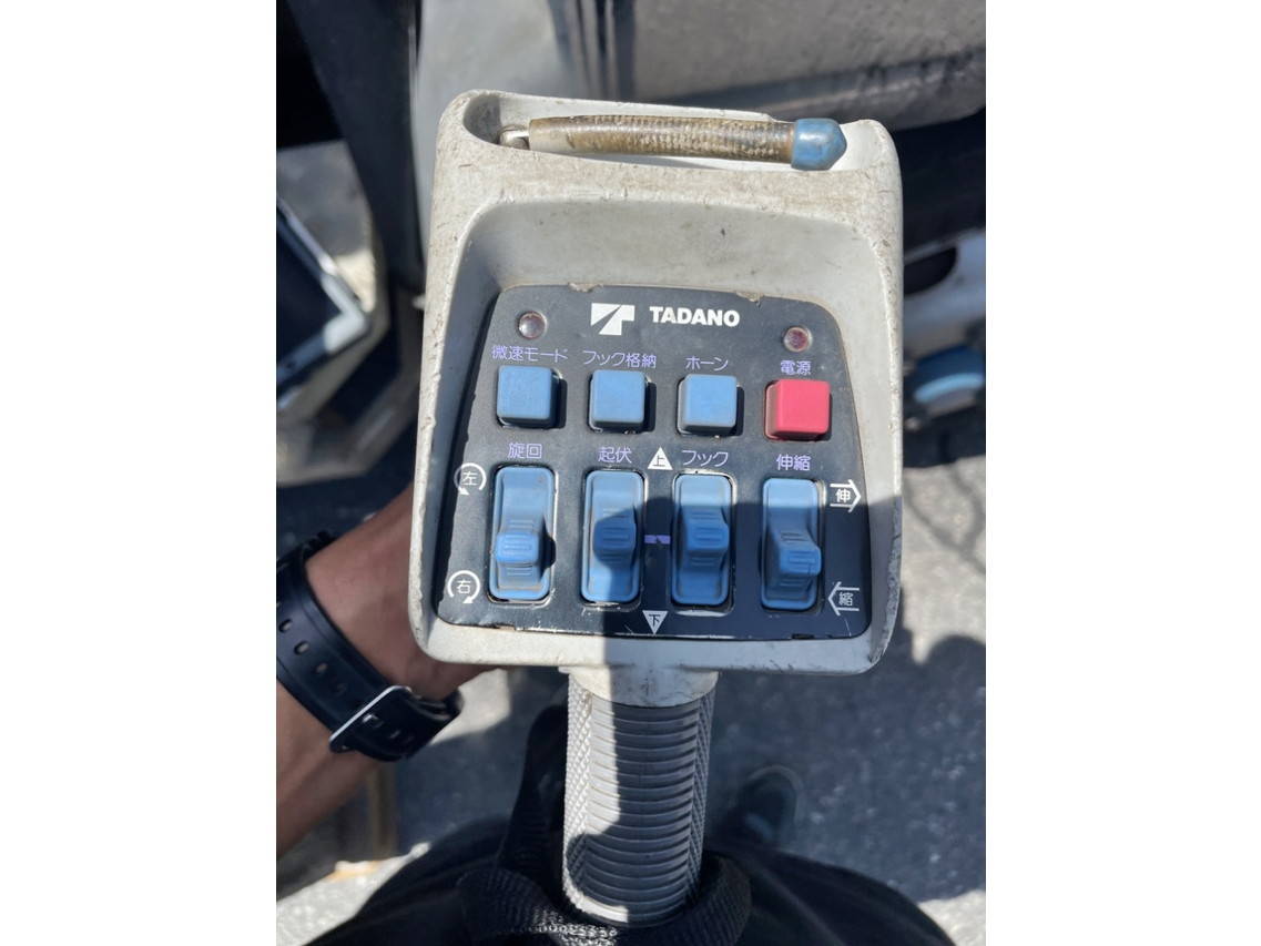 いすゞギガセルフクレーン4段大型（10t）[写真17]