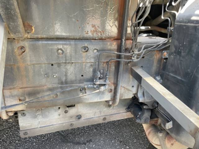 いすゞギガセルフクレーン4段大型（10t）[写真24]