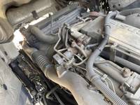 いすゞギガセルフクレーン4段大型（10t）[写真30]