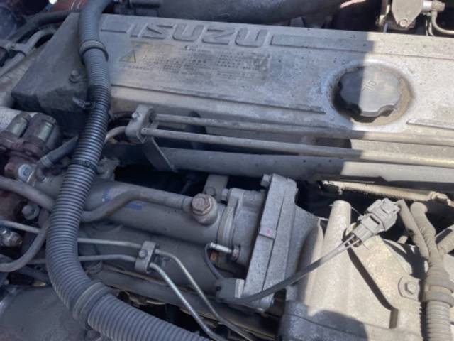 いすゞギガセルフクレーン4段大型（10t）[写真31]