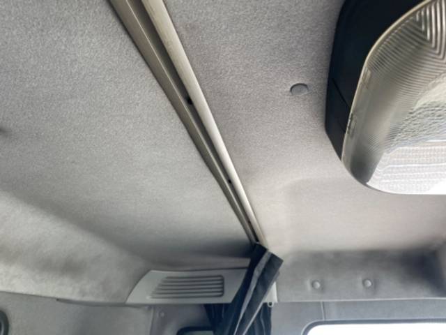 いすゞギガセルフクレーン4段大型（10t）[写真35]