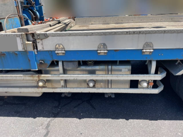 いすゞギガセルフクレーン4段大型（10t）[写真07]