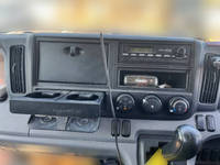 三菱ふそうキャンターアルミバン小型（2t・3t）[写真20]