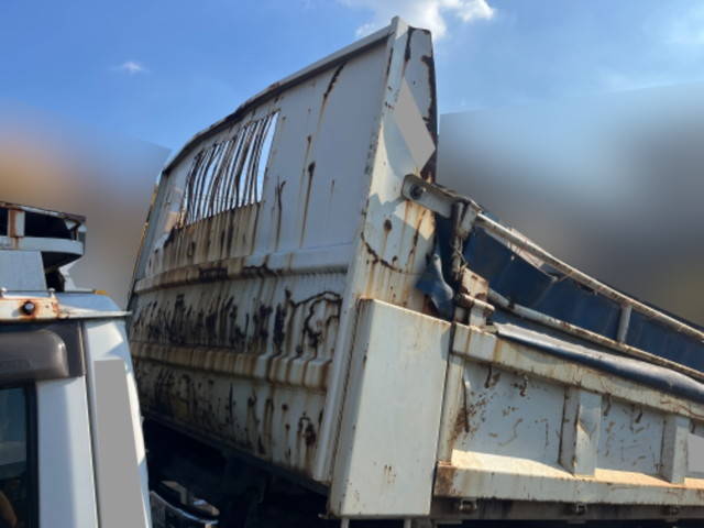 いすゞエルフローダーダンプ小型（2t・3t）[写真18]