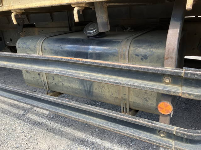 日野レンジャー平ボディ増トン（6t・8t）[写真10]