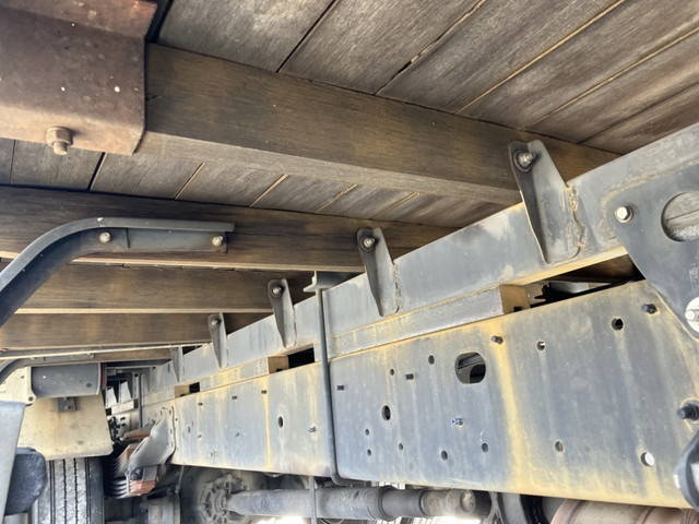 日野レンジャー平ボディ増トン（6t・8t）[写真12]