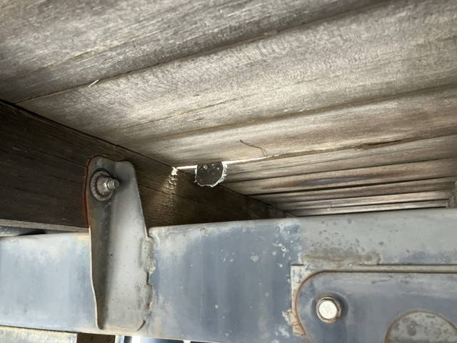 日野レンジャー平ボディ増トン（6t・8t）[写真14]