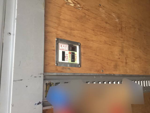 トヨタダイナパネルバン小型（2t・3t）[写真09]