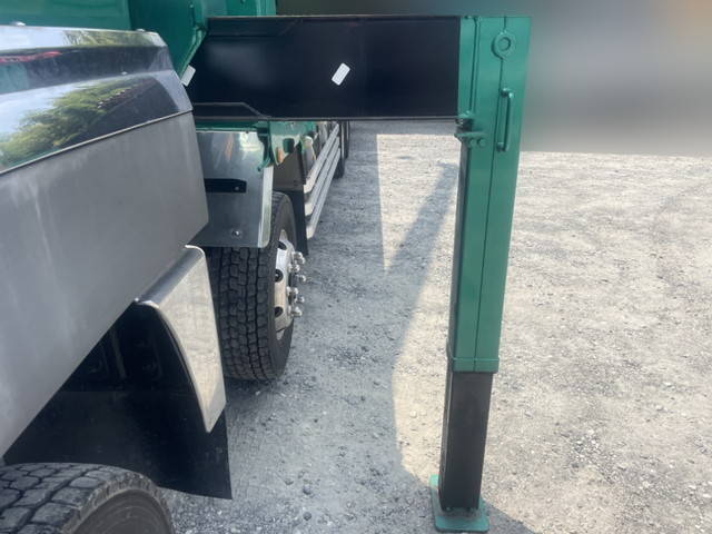 三菱ふそうスーパーグレートクレーン4段大型（10t）[写真12]