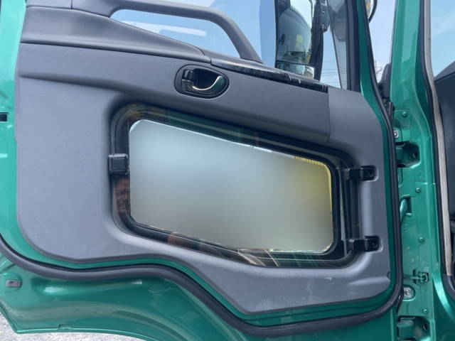 三菱ふそうスーパーグレートクレーン4段大型（10t）[写真26]