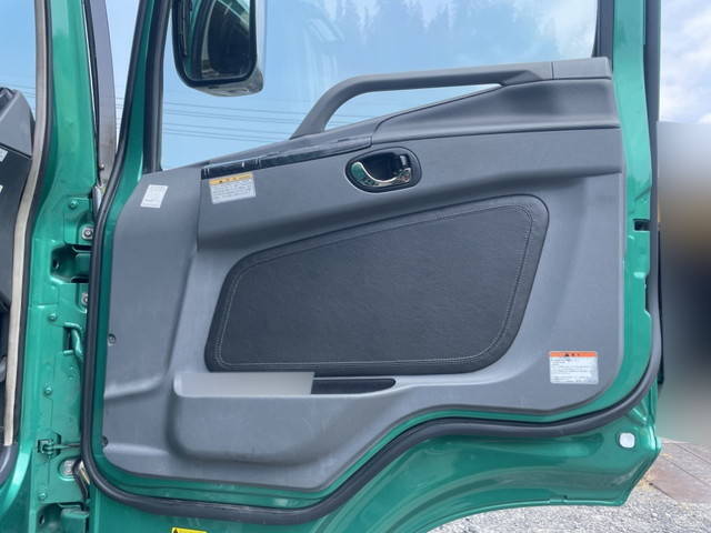 三菱ふそうスーパーグレートクレーン4段大型（10t）[写真27]