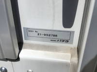 三菱ふそうキャンターアルミウイング小型（2t・3t）[写真13]