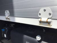 三菱ふそうキャンターアルミウイング小型（2t・3t）[写真15]