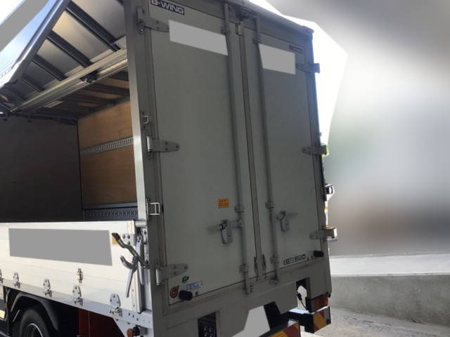 三菱ふそうキャンターアルミウイング小型（2t・3t）[写真08]