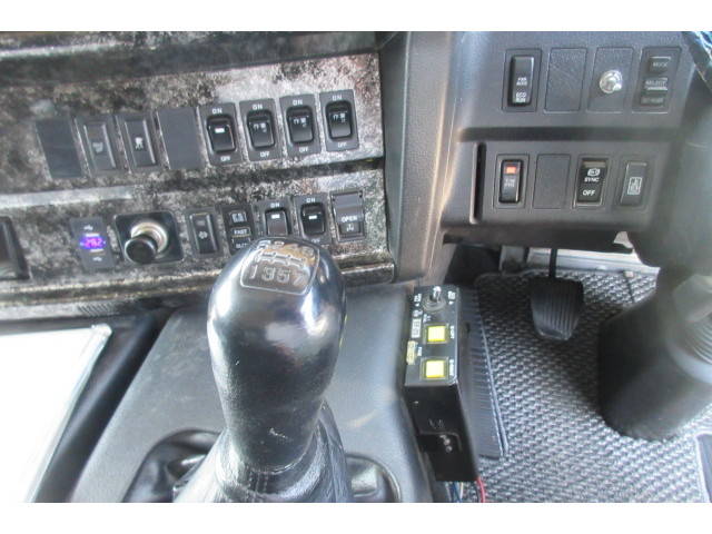 日野プロフィアダンプ大型（10t）[写真18]