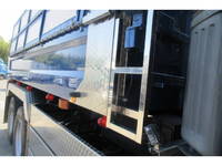 日野プロフィアダンプ大型（10t）[写真09]