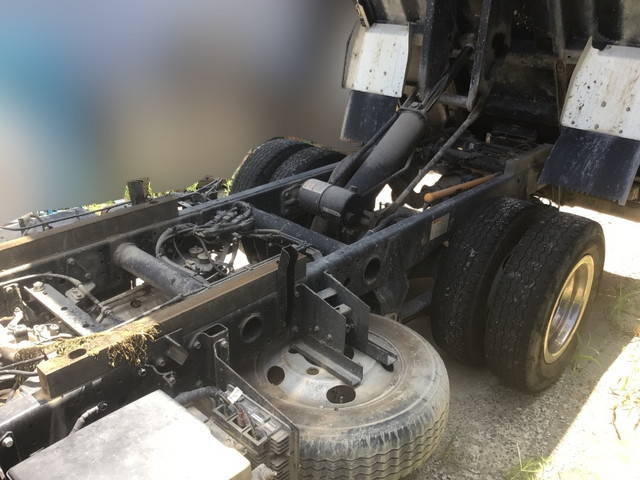 三菱ふそうキャンターダンプ小型（2t・3t）[写真12]