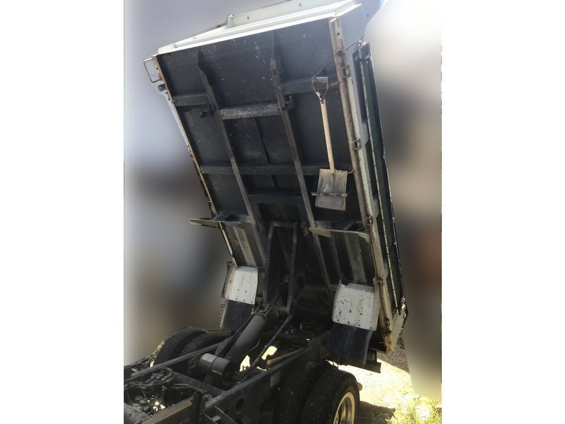 三菱ふそうキャンターダンプ小型（2t・3t）[写真09]