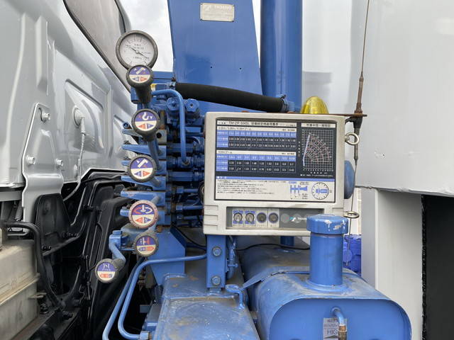 日野プロフィアセルフクレーン4段大型（10t）[写真17]