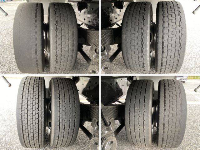 日野プロフィアセルフクレーン4段大型（10t）[写真22]