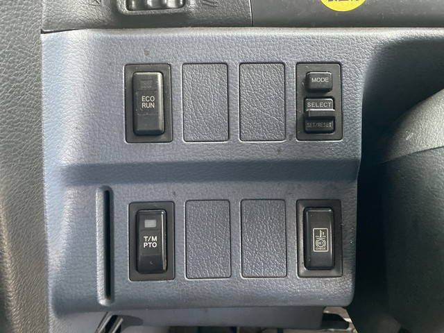 日野プロフィアセルフクレーン4段大型（10t）[写真36]