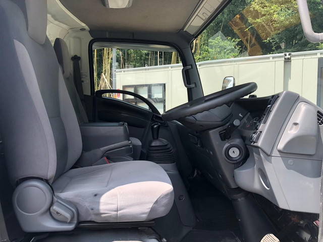 いすゞエルフアルミウイング小型（2t・3t）[写真21]