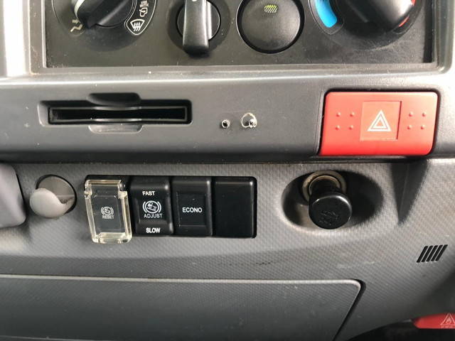 いすゞエルフアルミウイング小型（2t・3t）[写真24]