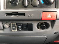 いすゞエルフアルミウイング小型（2t・3t）[写真24]