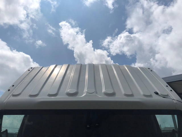 いすゞエルフアルミウイング小型（2t・3t）[写真06]