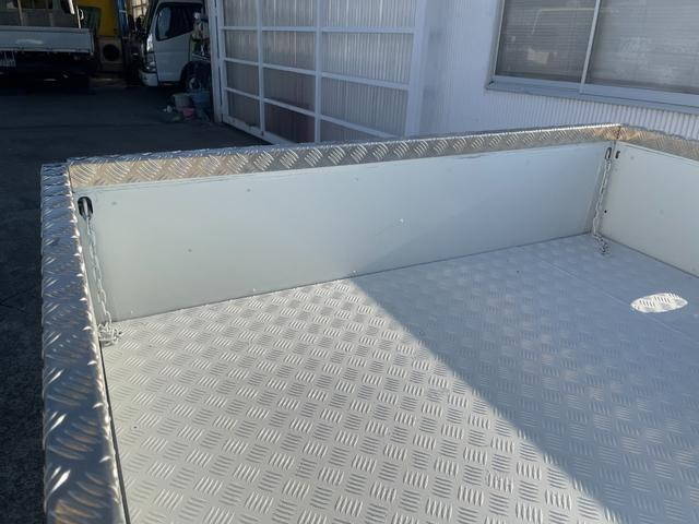 日産アトラスクレーン3段小型（2t・3t）[写真17]