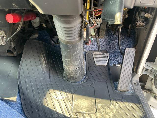 日産アトラスクレーン3段小型（2t・3t）[写真23]