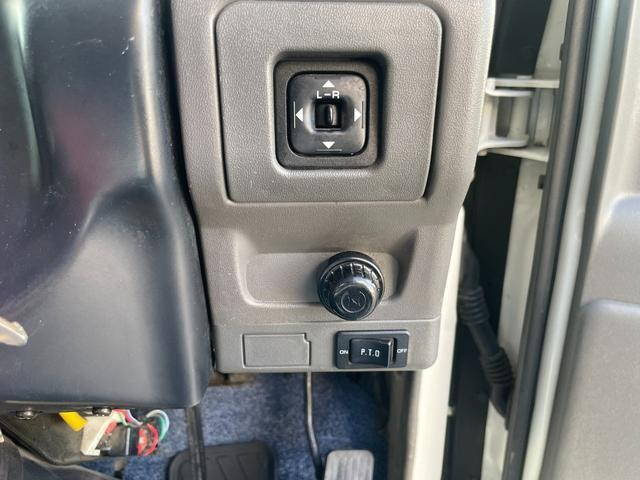 日産アトラスクレーン3段小型（2t・3t）[写真24]